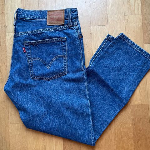 Helt ny Levi’s 501 jeans str. 30-32