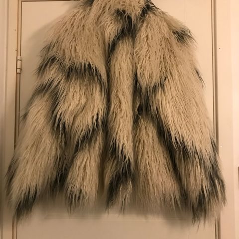 Zara fluffy faux fur pels