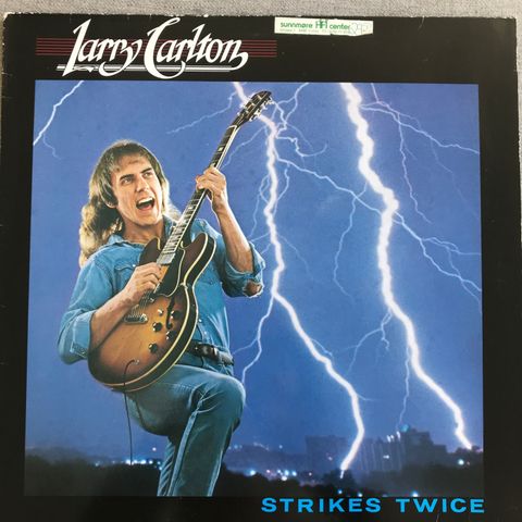 Strikes twice - Larry Carlton LP