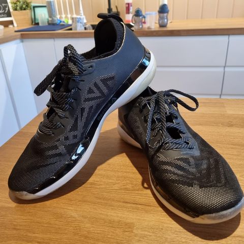 Reebok Cardio Ultra treningssko str. 39