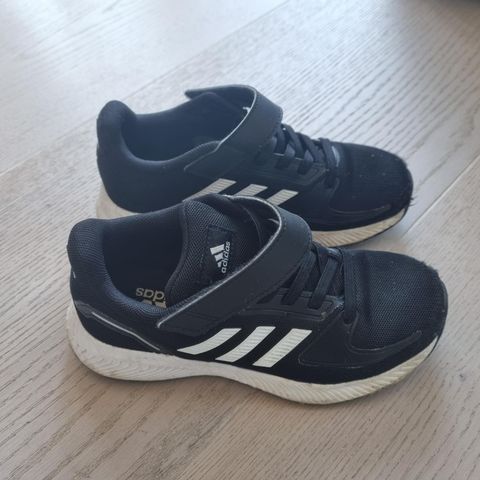 Adidas sko str.31