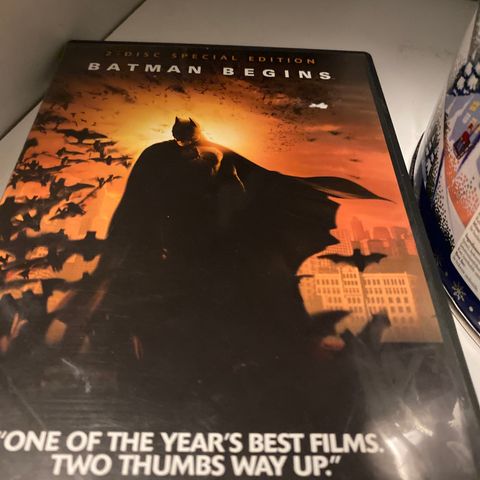 dvd. Batman begins.