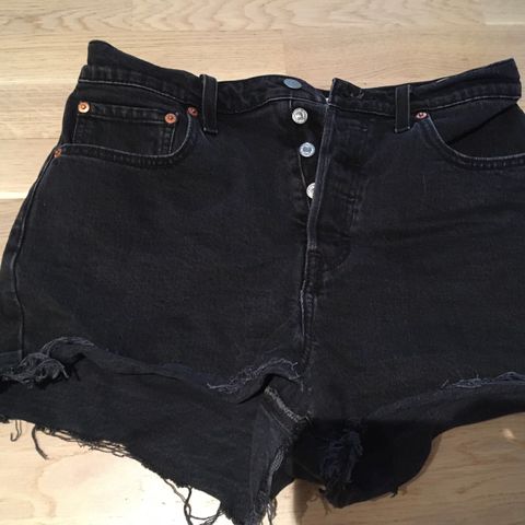 Levis Ribcagw shorts str 30