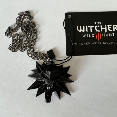 The Witcher Wild Hunt Smykke / halskjede / pendant med svarte øyne