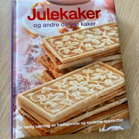 Kokebok. Julekaker og andre deilige kaker.