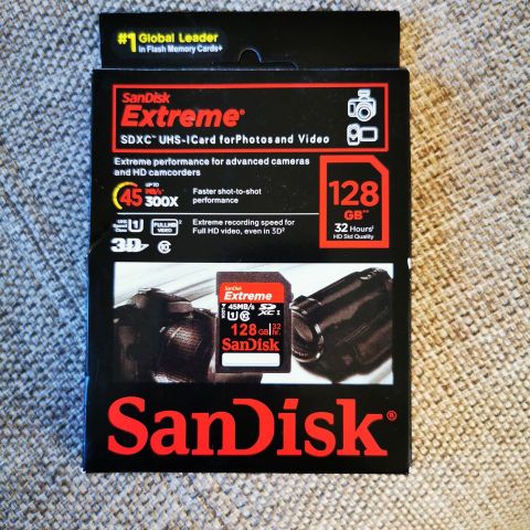 128GB SanDisk Extreme Pro SDXC Class 10 UHS