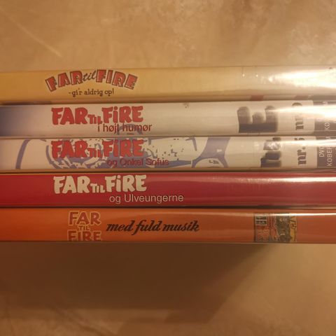Far til Fire, 5 stk filmer (DVD, i plast)