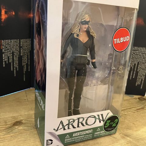 Arrow: DC-dukken Canary til salgs! Samleobjekt!