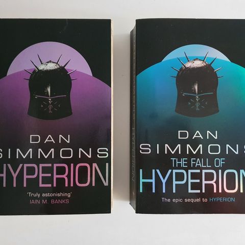 "Hyperion" og "The Fall of Hyperion" av Dan Simmons