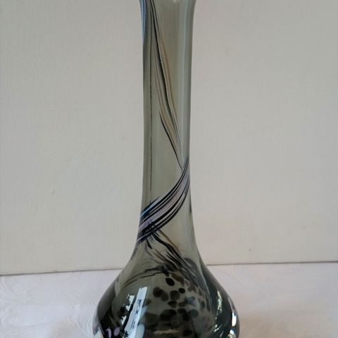 Kunstglass vase trolig Randsfjord