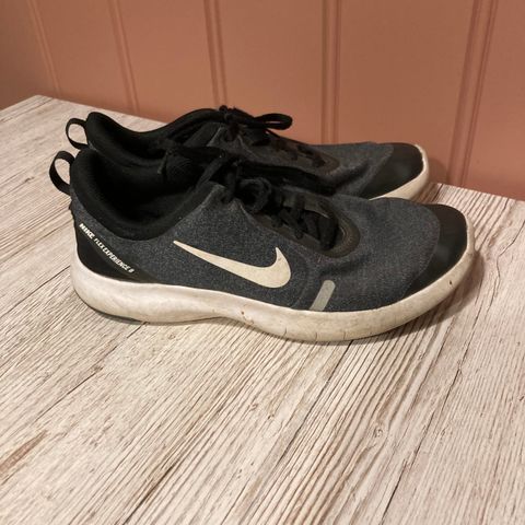 Nike joggesko