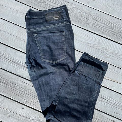 Joyze jeans fra Diesel i størrelse 30/34