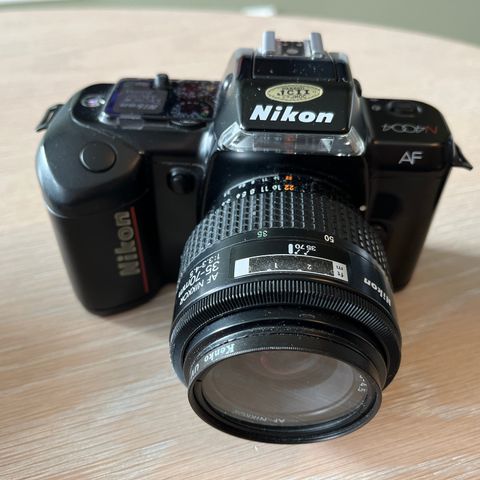 Nikon F-401 / N4004