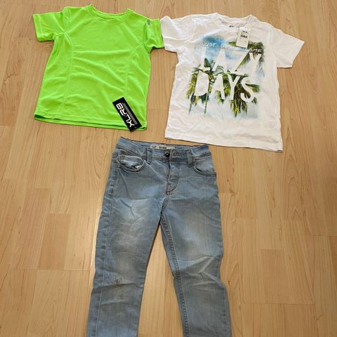 2 ny t-shirt  og 1 bukse nesten ny  St 122/128