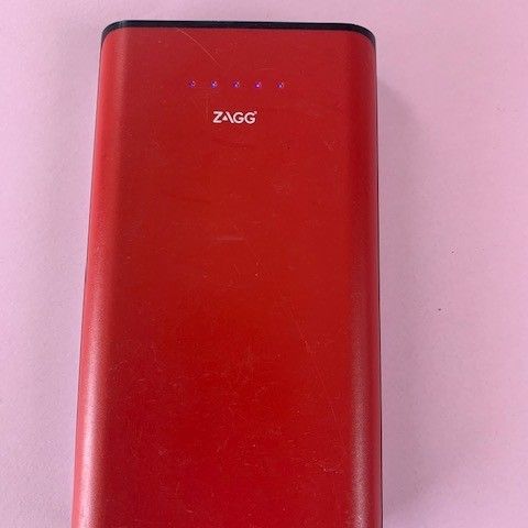 Zagg 44.4WH powerbank