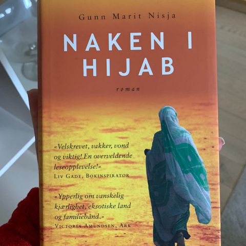 naken i hijab