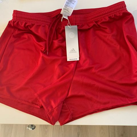 Ny Adidas shorts