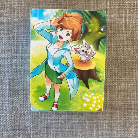 Pokemon - Professor Juniper Deck Box