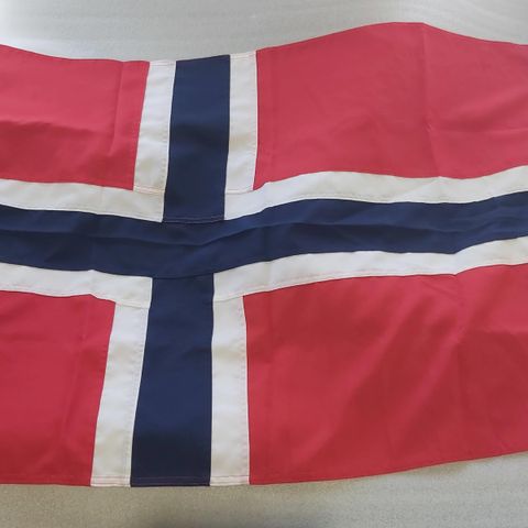 Norsk flagg 1 m x 72 cm