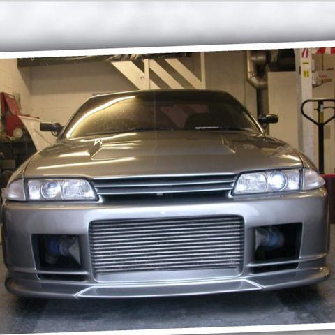 Nissan Skyline R32 Frontfanger