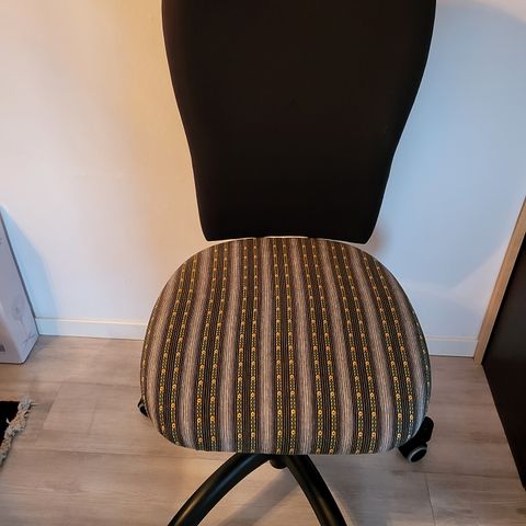 kontor stol til salgs