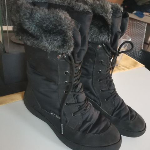 Sorte vinter støvletter med for str 38 i GT-tex
