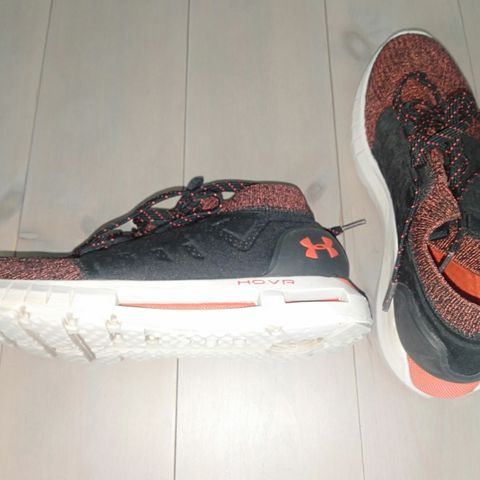 Under Armour Running / Walking shoes