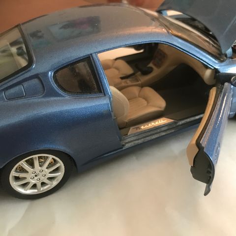 Maserati 3200 G 1998 1:18