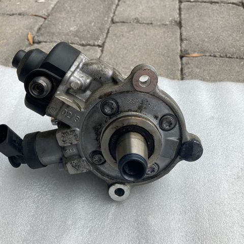 BMW 318, 2.0 l høytrykk dieselpumpe