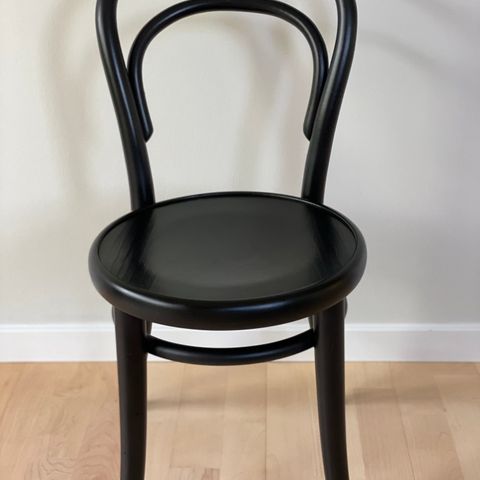 Barnestol av klassikeren No14 fra Ton / Thonet original