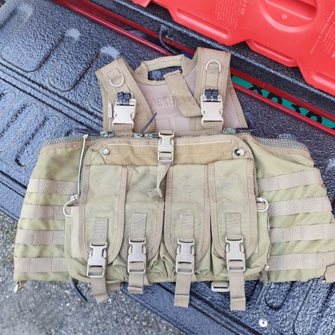 Taktisk vest Blackhawk klone