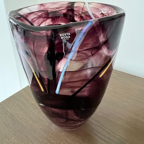 Kosta boda vase