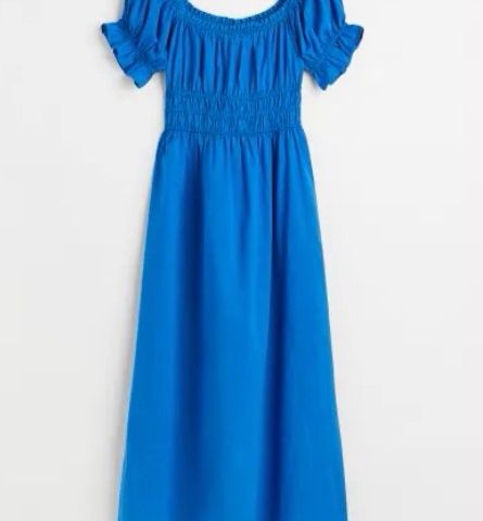 Flott blå off shoulder kjole