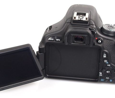 Canon EOS 600D + 18-55/3.5-5.6 IS Ingen skader