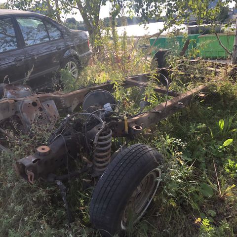 Ford Econoline E150 Ramme/bakaksel/forstilling/felg