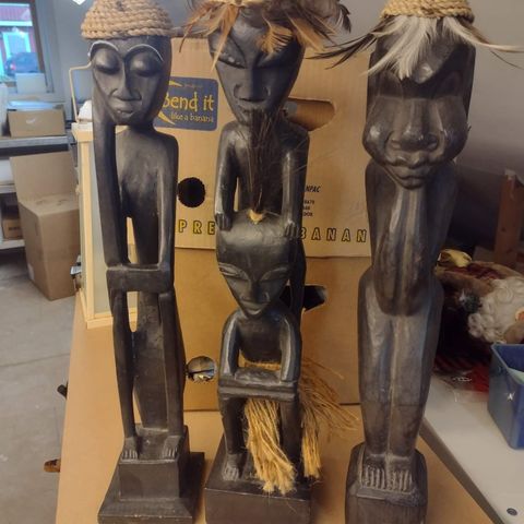 NY pris! Afrikanske figurer i heltre