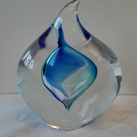 Kunstglass signert C.R.P - Carlos R. Pebaque - Gullaskruf 1989