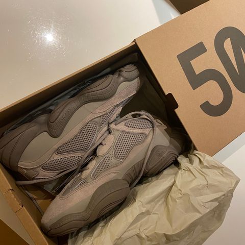 ADIDAS YEEZY 500 / ASH GREY / EU 44 2/3