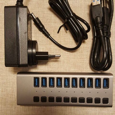 New USB hub 3.0 with 10 ports