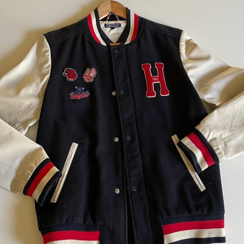 Tommy Hilfiger Varsity / Bombejakke i lammeskinn og 70% ull