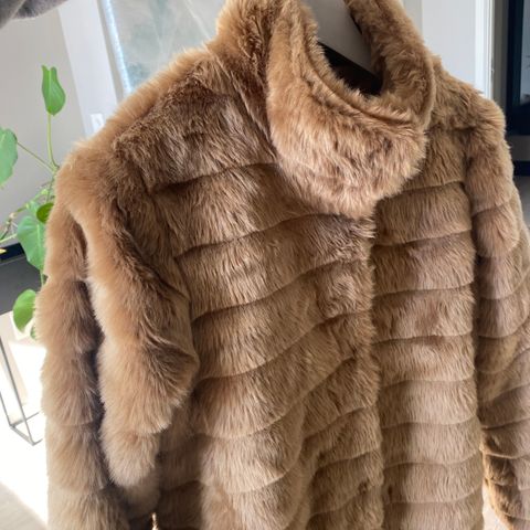 Kåpe str XS fake fur