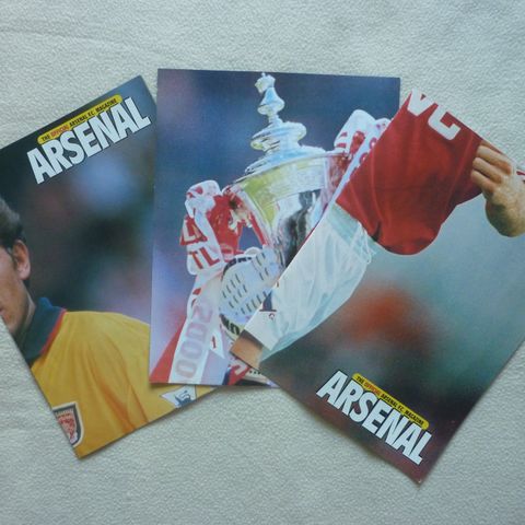 3 X Vintage Arsenal posters - 6 bilder - 41cm X 55,5cm