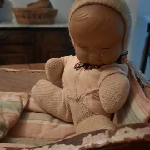 Antik, primitiv håndlaget unik herlig sjamerende dukke baby!