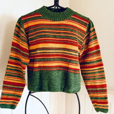 Herligste myk genser i flotte farger 💚 Small /Medium