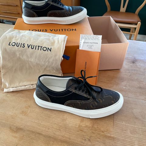 Louis Vuitton str 7