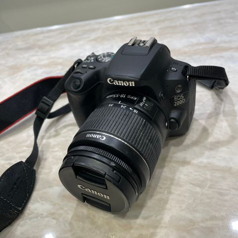 Canon EOS 200D til salgs