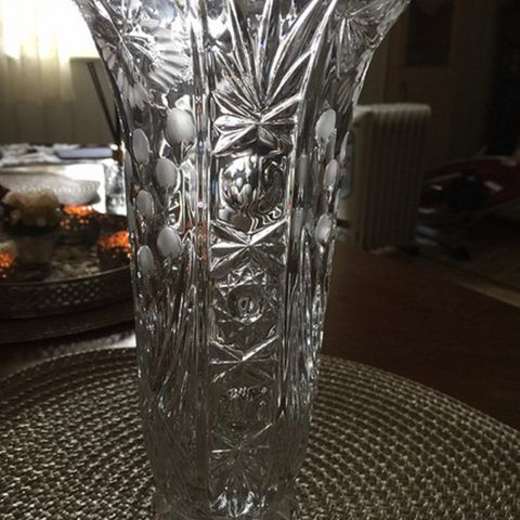 KRYSTALL VASE