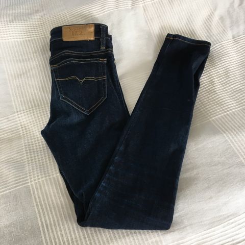 Diesel Skinzee jeans 23/30 selges rimelig