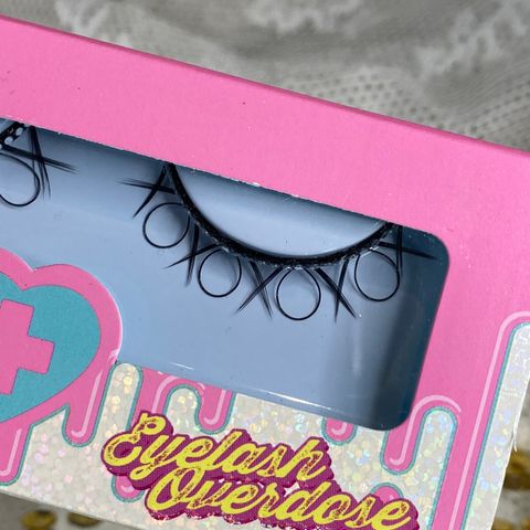 Sugarpill Eyelashes - «XOXO»