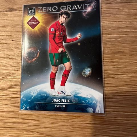 Donruss Road to Qatar - Zero Gravity João Felix fotballkort